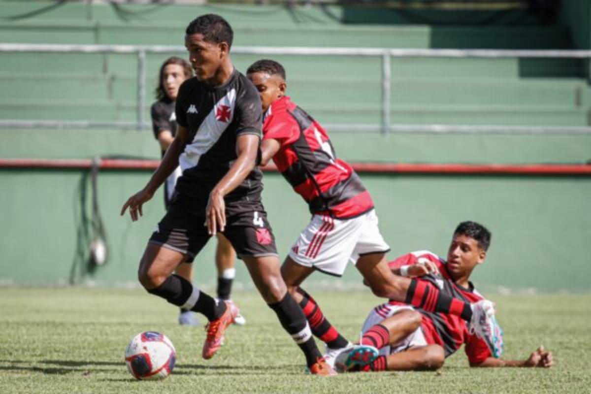 Vasco x Flamengo pelo Sub-15