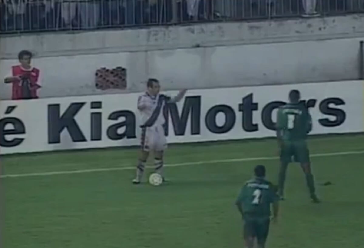 Edmundo em Vasco 2 x 1 Palmeiras pelo Brasileiro 1997