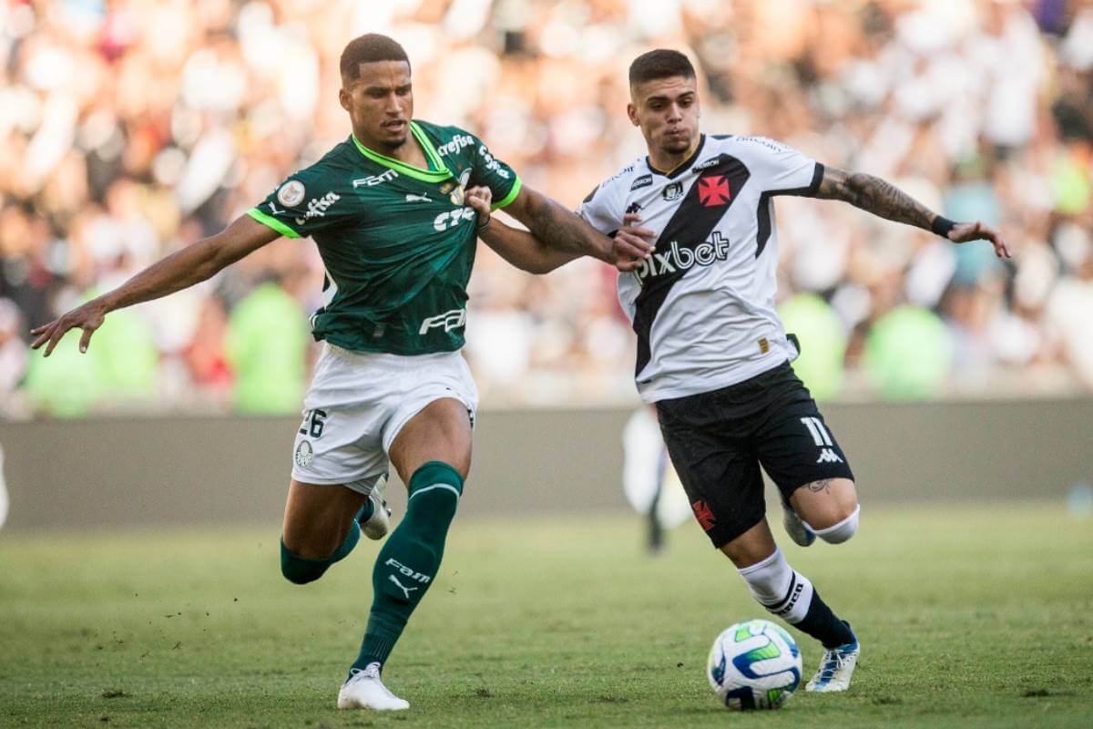 Gabriel Pec durante o jogo contra o Palmeiras