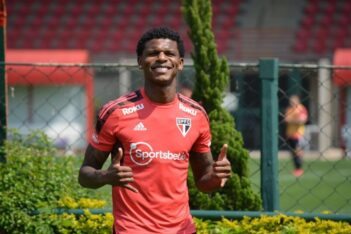 Zagueiro Arboleda do São Paulo