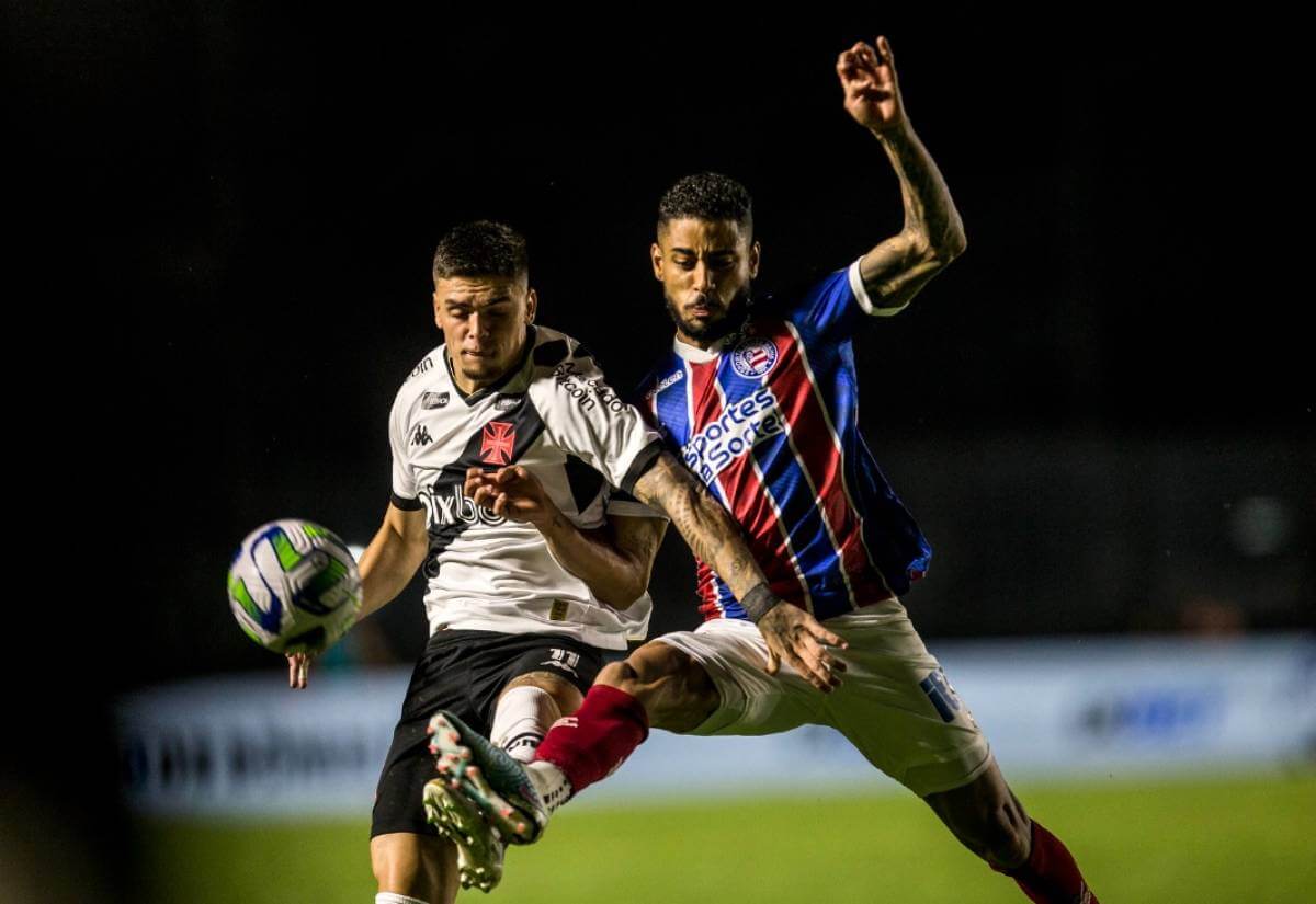 Gabriel Pec em jogo contra o Bahia