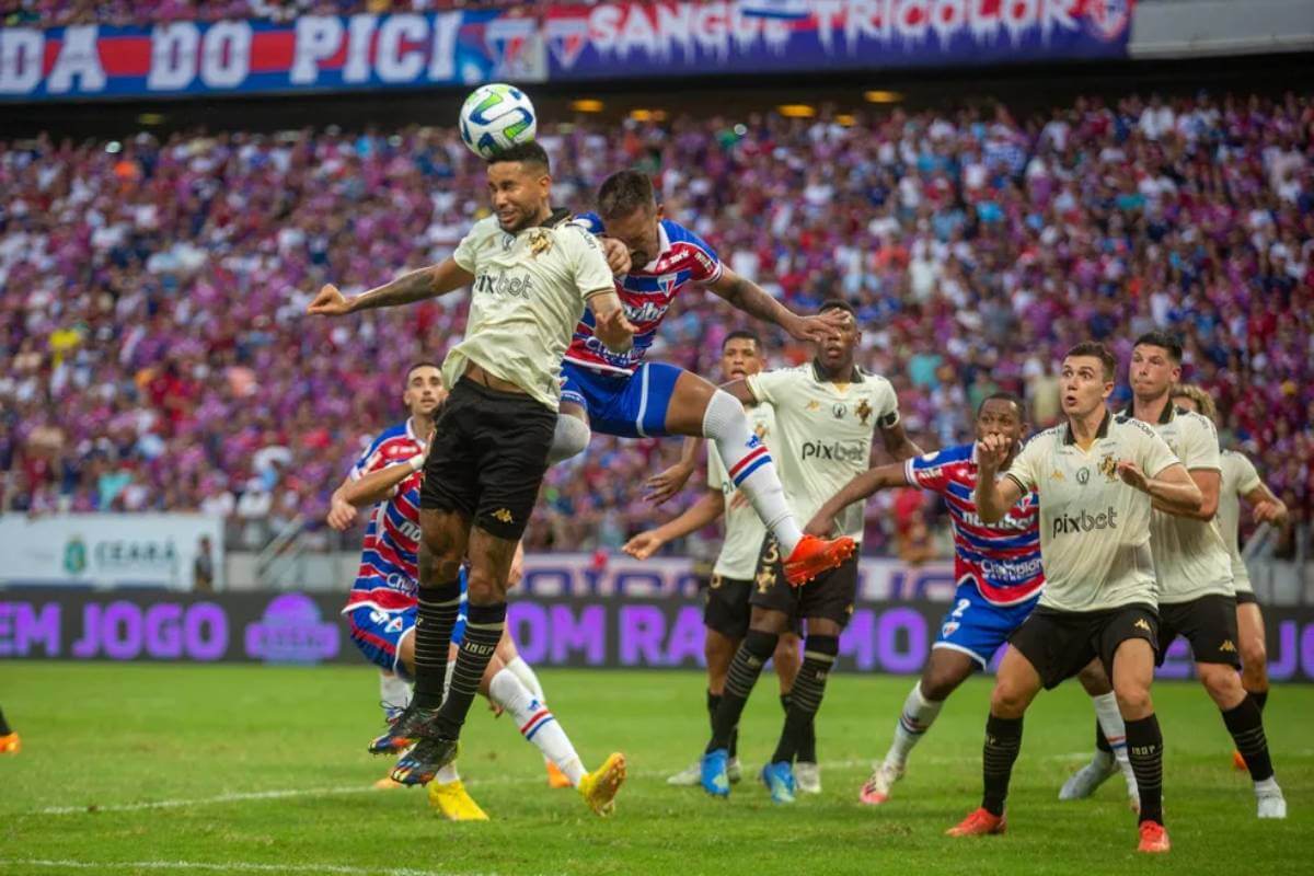 Comentaristas da Globo apostam em vitória do Vasco sobre o Bahia