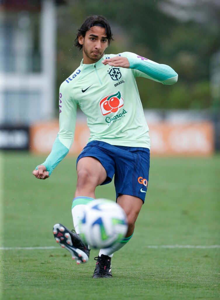 JP em treino da Seleção Brasileira Sub-20