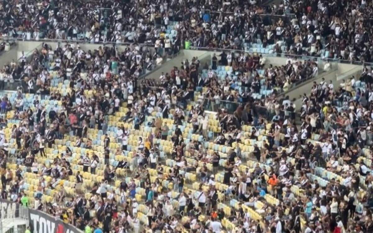 Olympiacos abandona jogo no intervalo em protesto contra arbitragem -  Basquete - Fera