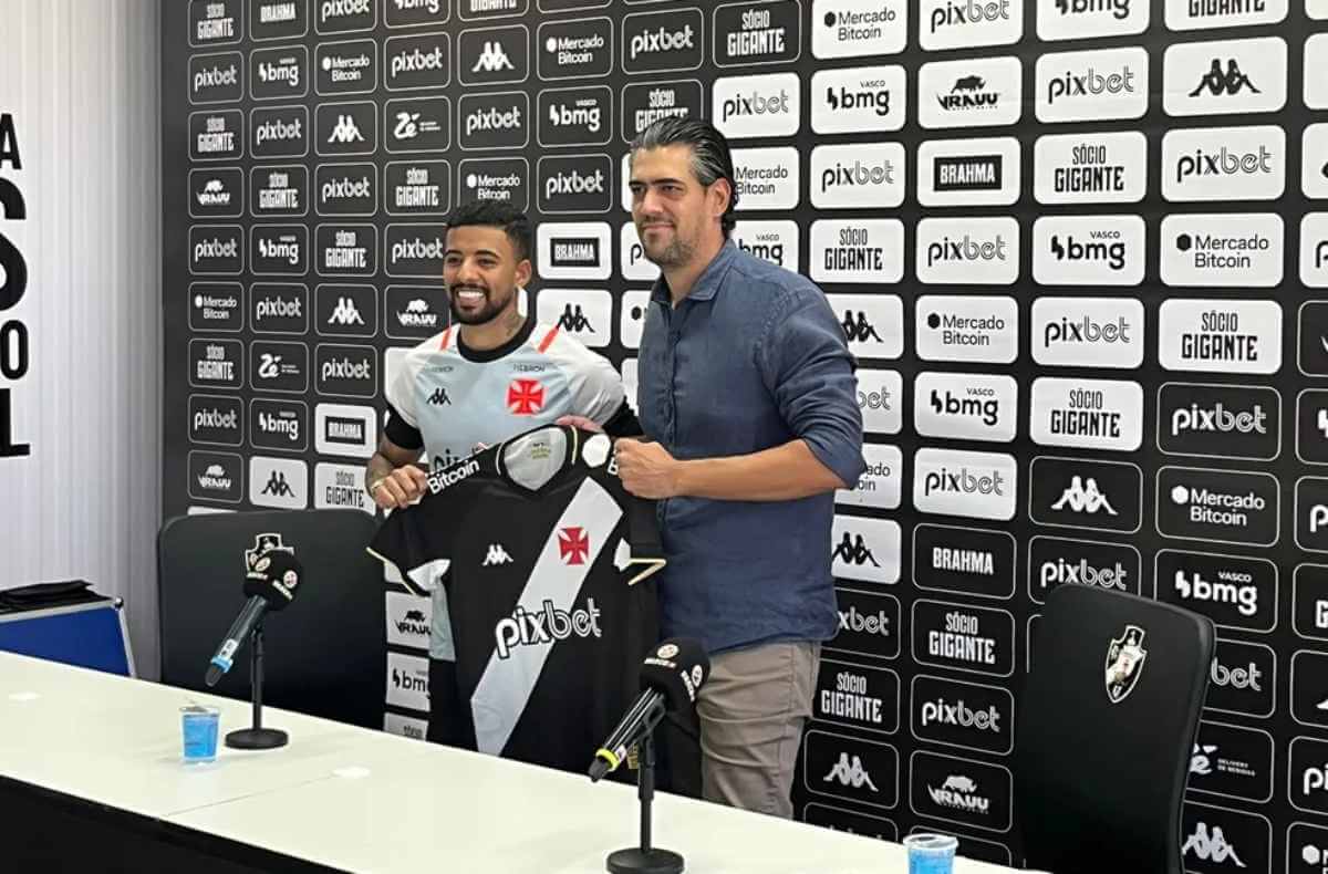 Paulinho e Paulo Bracks em apresentação