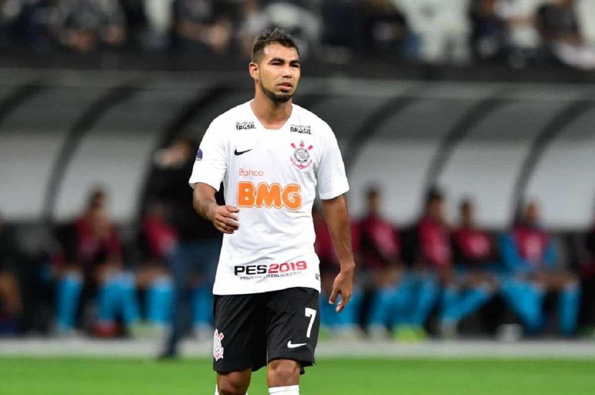 Sornoza em ação pelo Corinthians