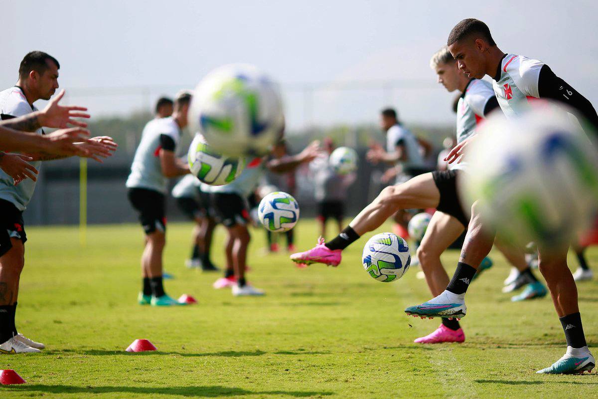 Treino do Vasco no CT Moacyr Barbosa