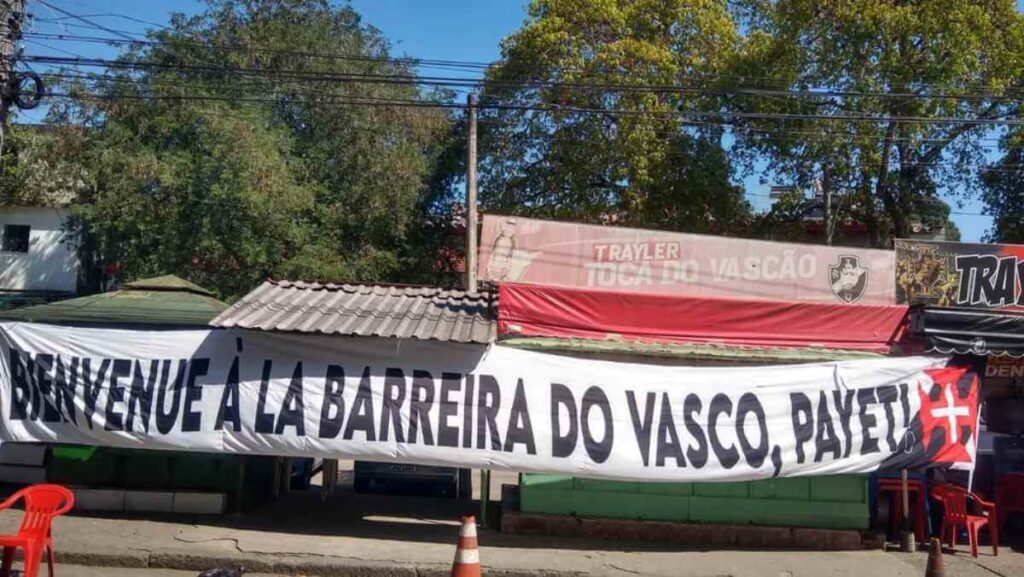 Barreira do Vasco deseja boas-vindas a Payet