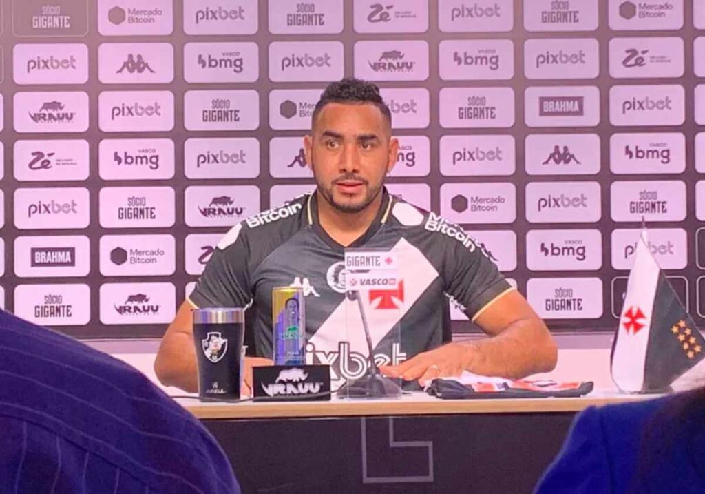 Payet Apresentado Oficialmente Pelo Vasco Assista Vasco Not Cias