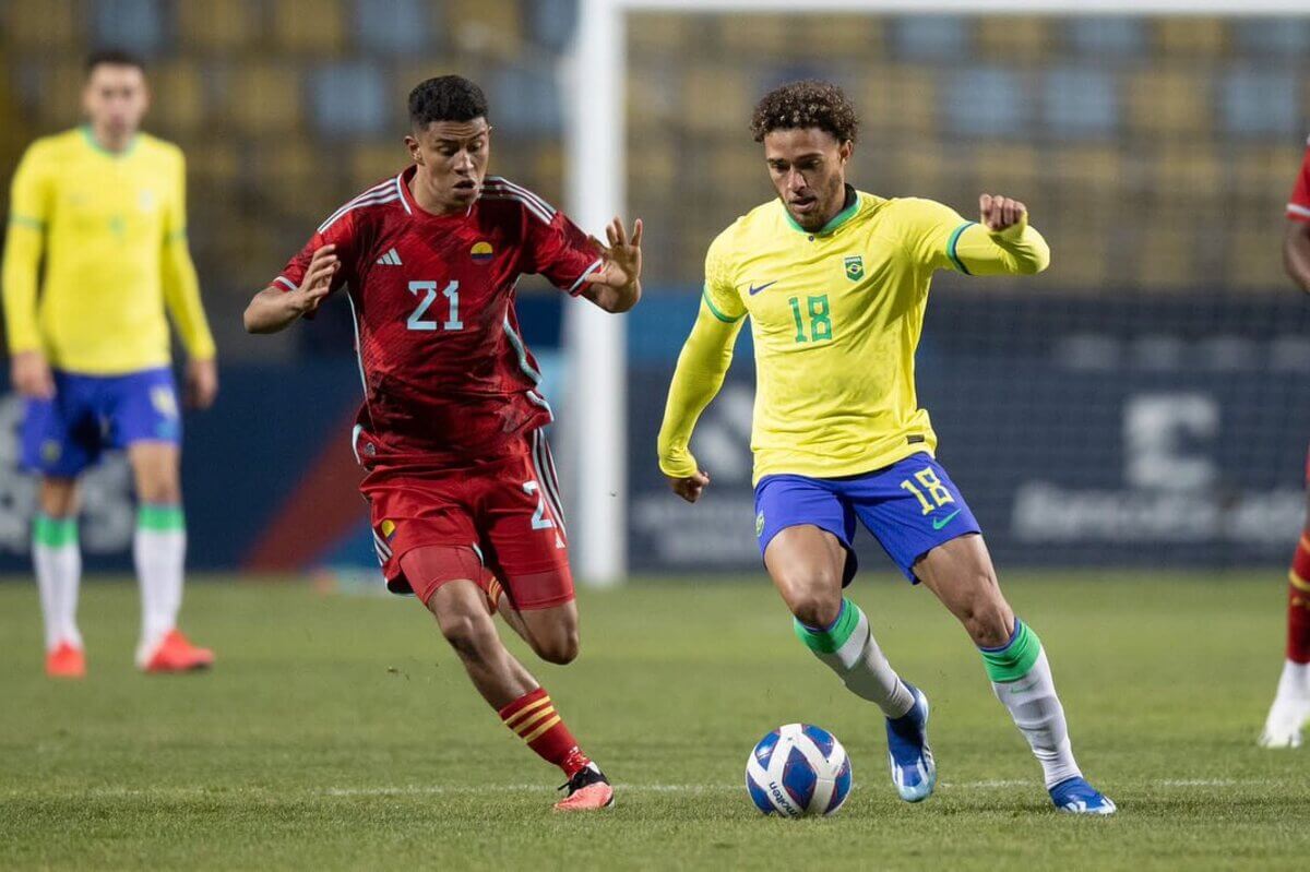 Figueiredo em ação pela Seleção Brasileira