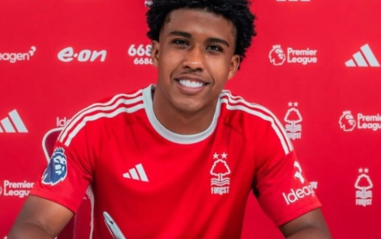 Andrey Santos está no Nottingham Forest, emprestado pelo Chelsea