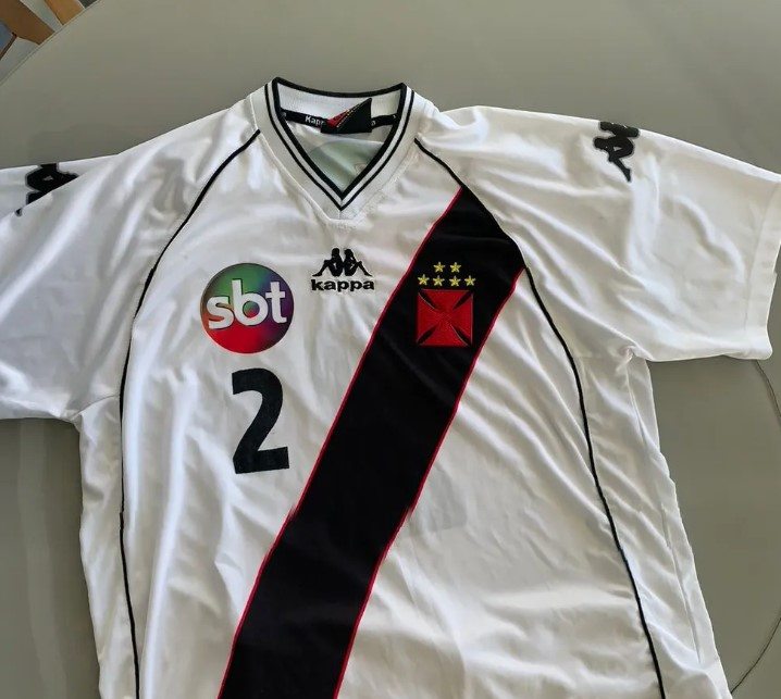 Camisa do Vasco com a logo do SBT de Jorginho