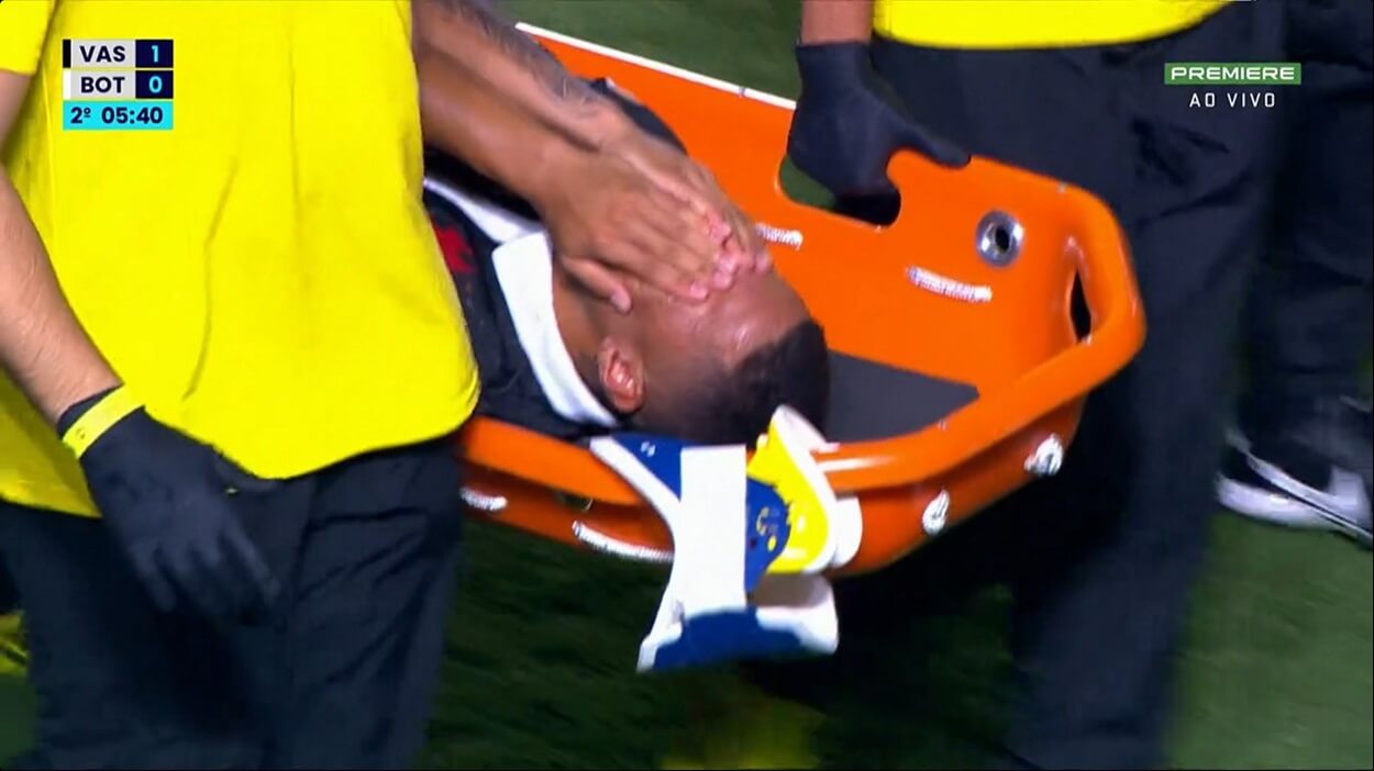 Erick Marcus lesionado em Vasco x Botafogo