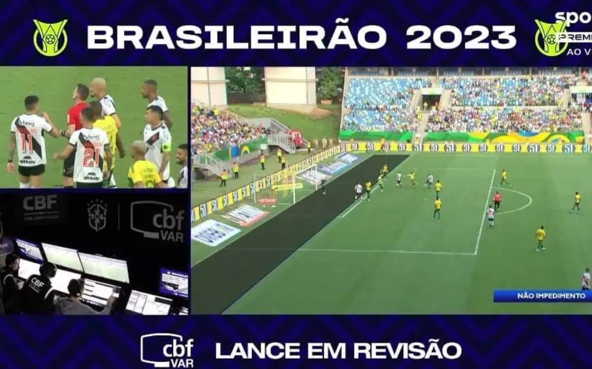 VAR analisando gol do Vasco contra o Cuiabá