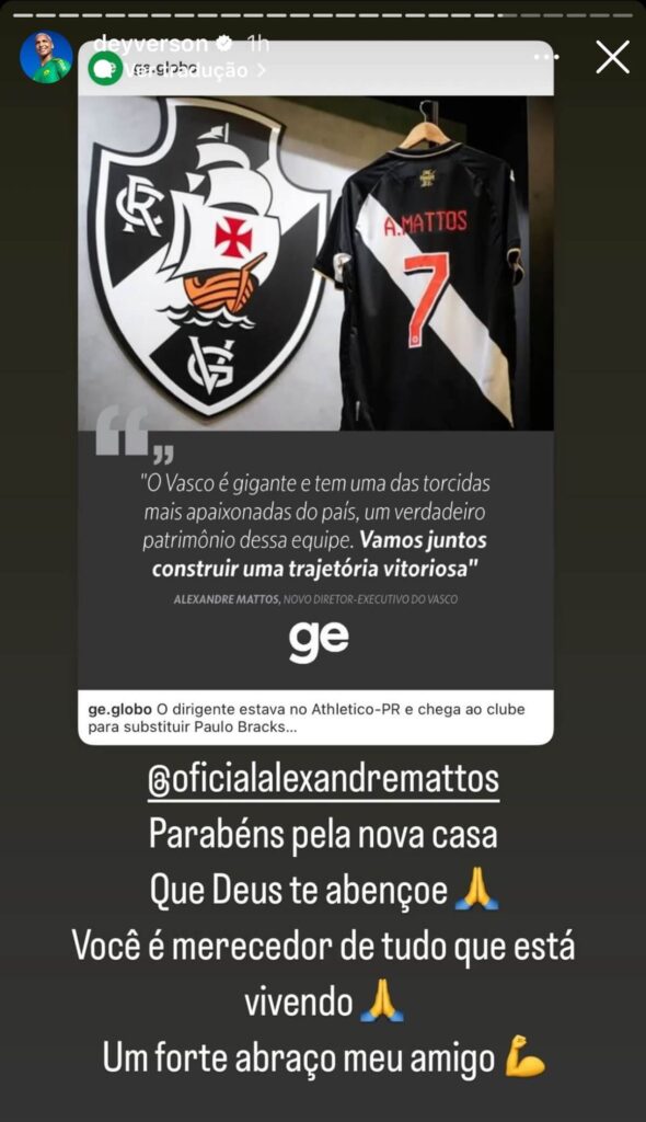 Deyverson parabenizando Alexandre Mattos por acerto com o Vasco