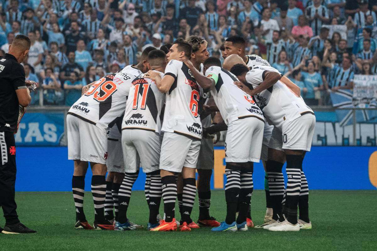 Jogadores do Vasco na Arena do Grêmio