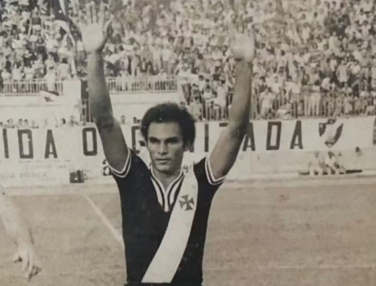 Paulo Roberto em campo pelo Vasco