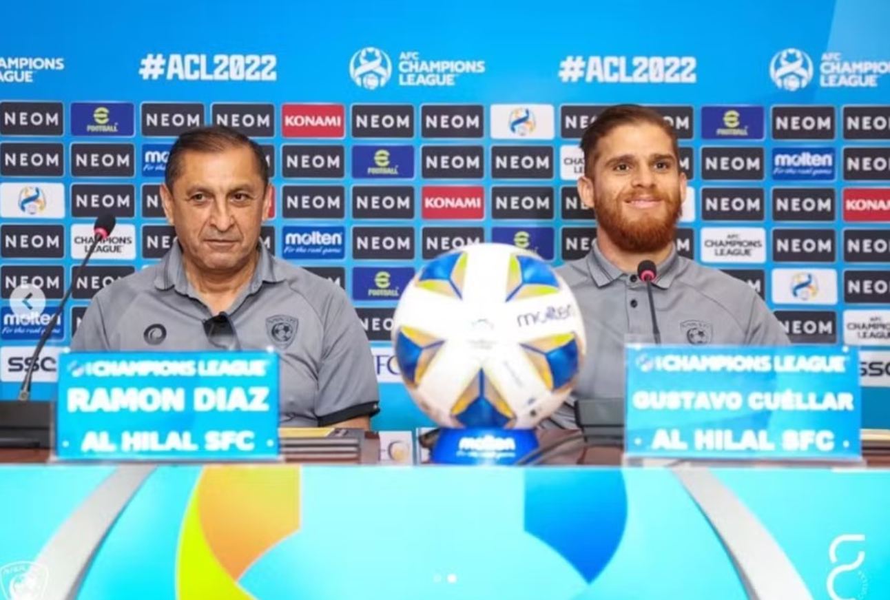 Ramón Díaz e Gustavo Cuellar trabalharam juntos no Al-Hilal, da Arábia Saudita