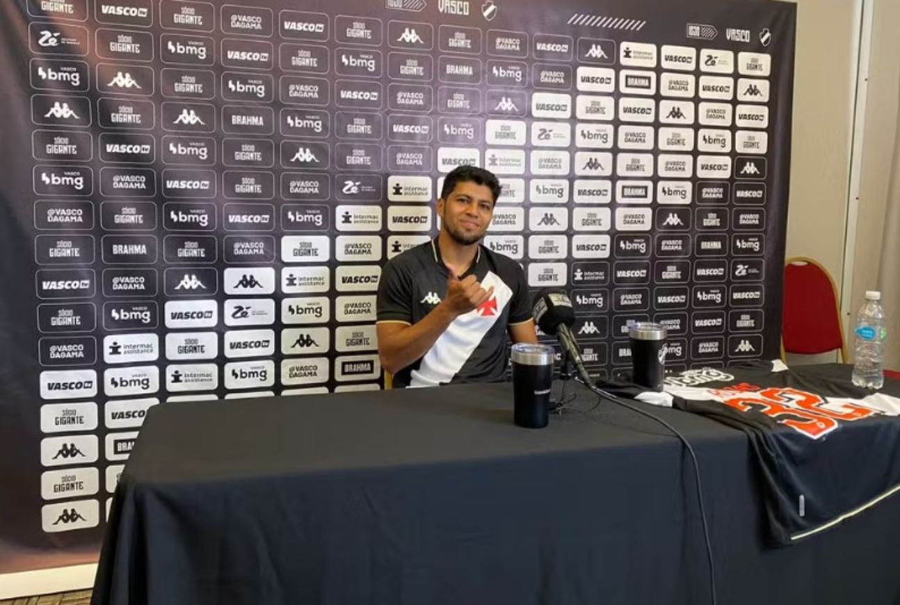 Robert Rojas foi apresentado pelo Vasco