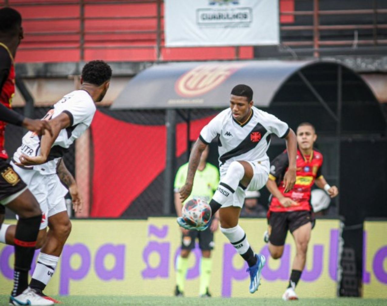 Vasco x Flamengo-SP pela Copinha 2024