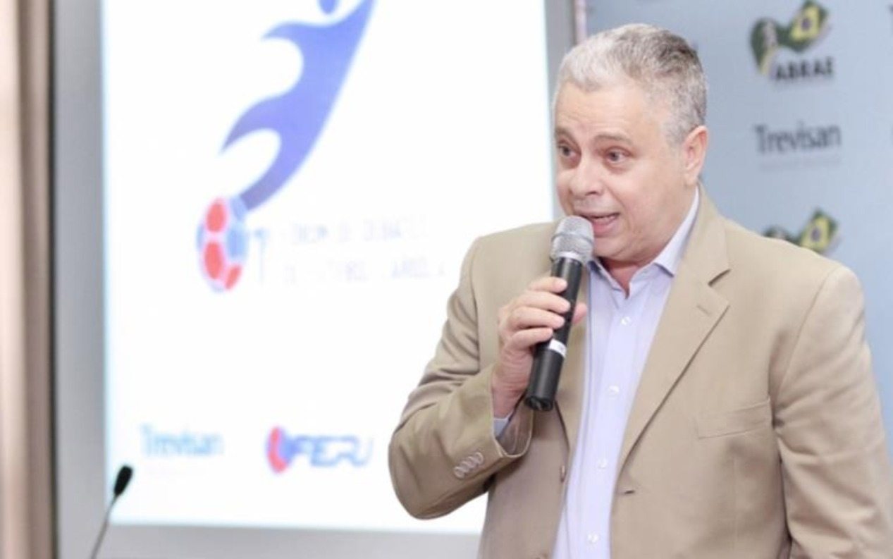 Jorge Rabelo, diretor de arbitragem da FERJ