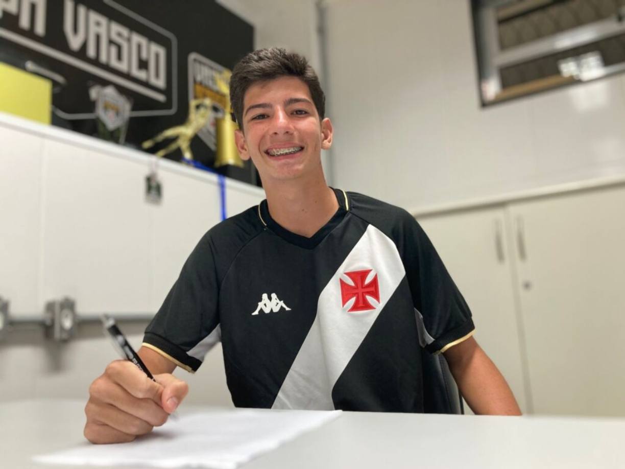 Vasco contrata Paulo Palma para o Sub-17