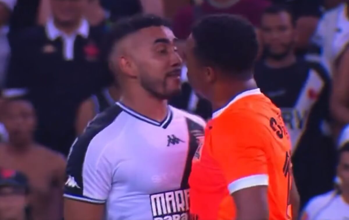 Discussão entre Payet e Emerson Carioca em Vasco x Nova Iguaçu