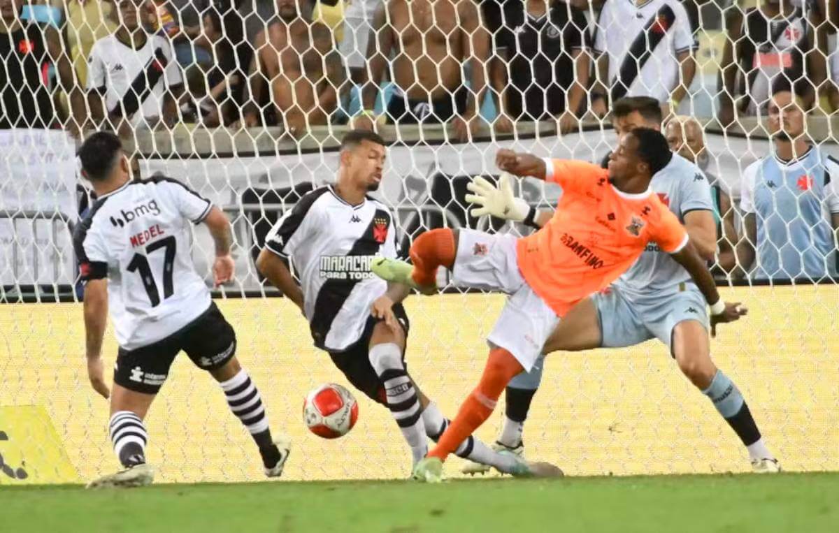 Nova Iguaçu x Vasco: confira as escalações pela semifinal do Carioca