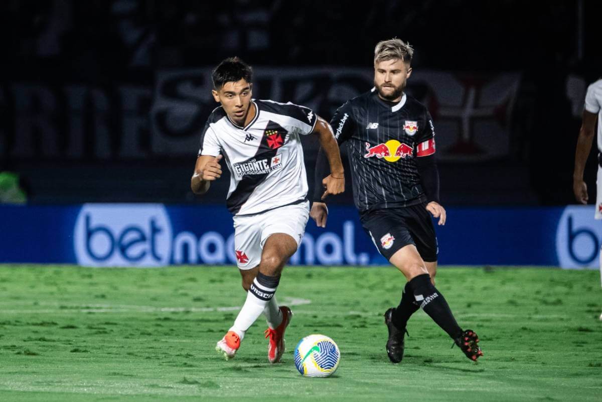 Sforza em jogo contra o Bragantino