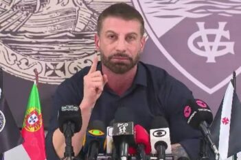 Pedrinho durante entrevista coletiva em São Januário