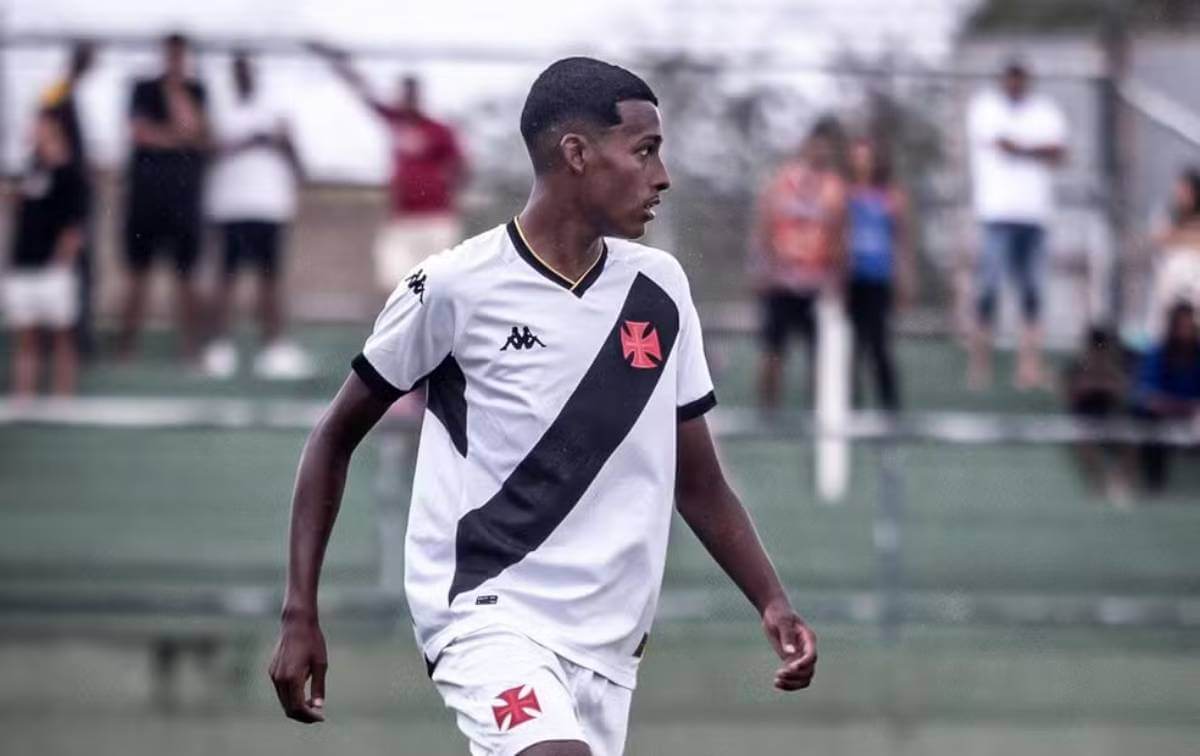 Kaio Jr., volante do Sub-17 do Vasco