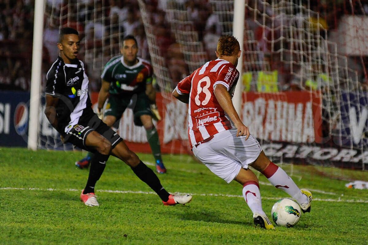 Vasco x Náutico, no Campeonato Brasileiro de 2012