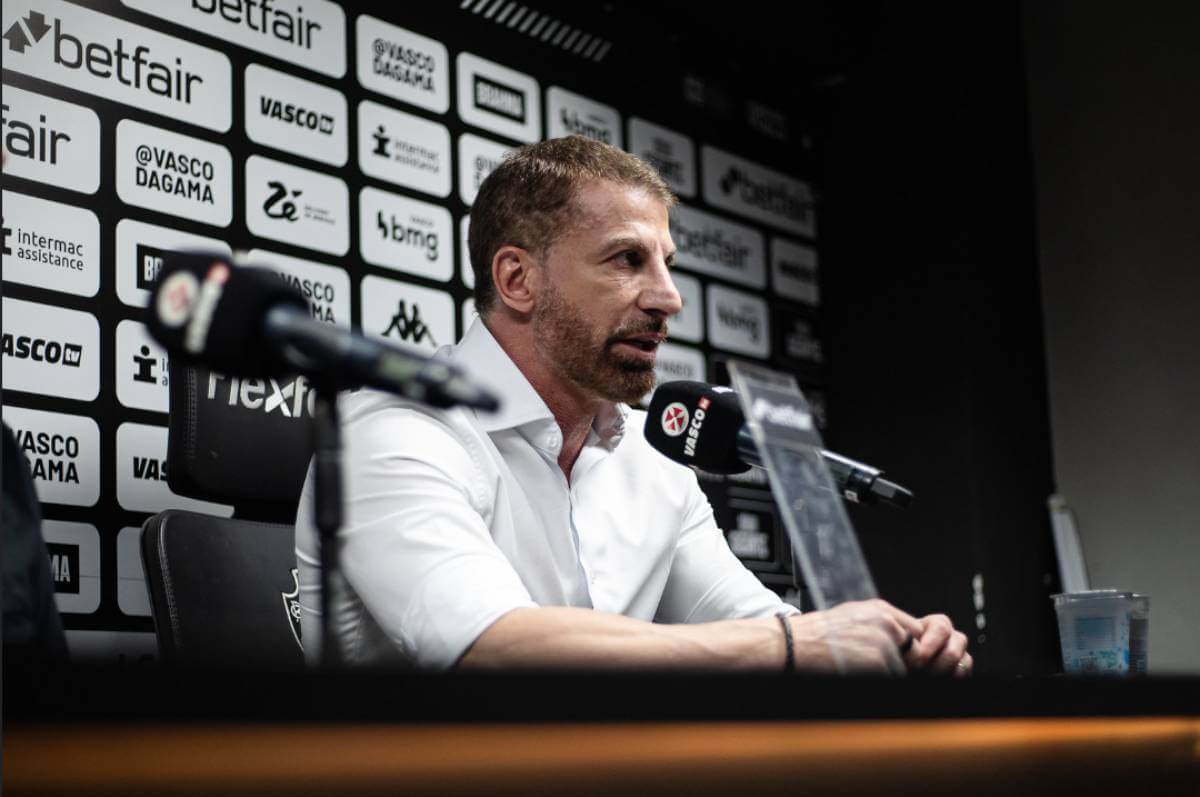 Pedrinho durante entrevista coletiva