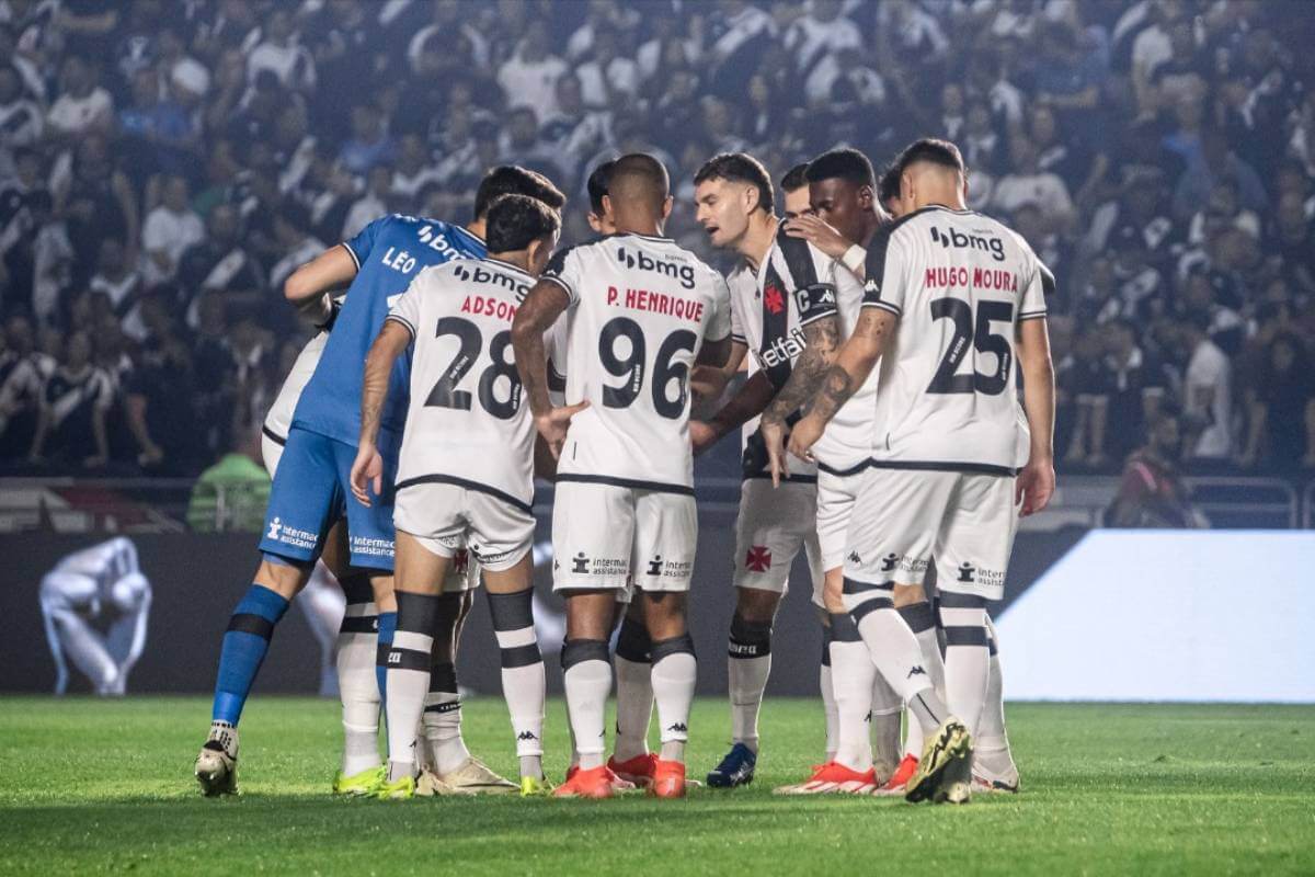 Jogadores do Vasco em São Januário