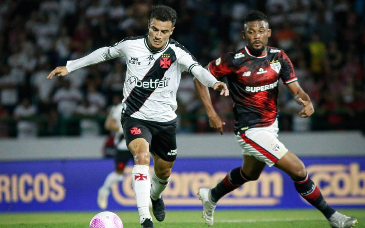 Coutinho em jogo contra o São Paulo