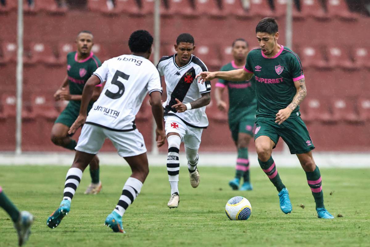 Vasco x Fluminense pelo Brasileiro de Aspirantes