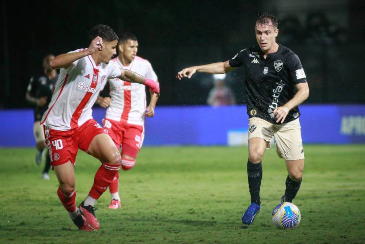 Lucas Piton em Vasco x Internacional