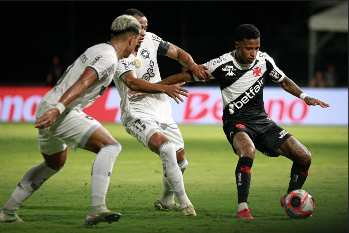 Tchê Tchê em jogo contra o Flamengo