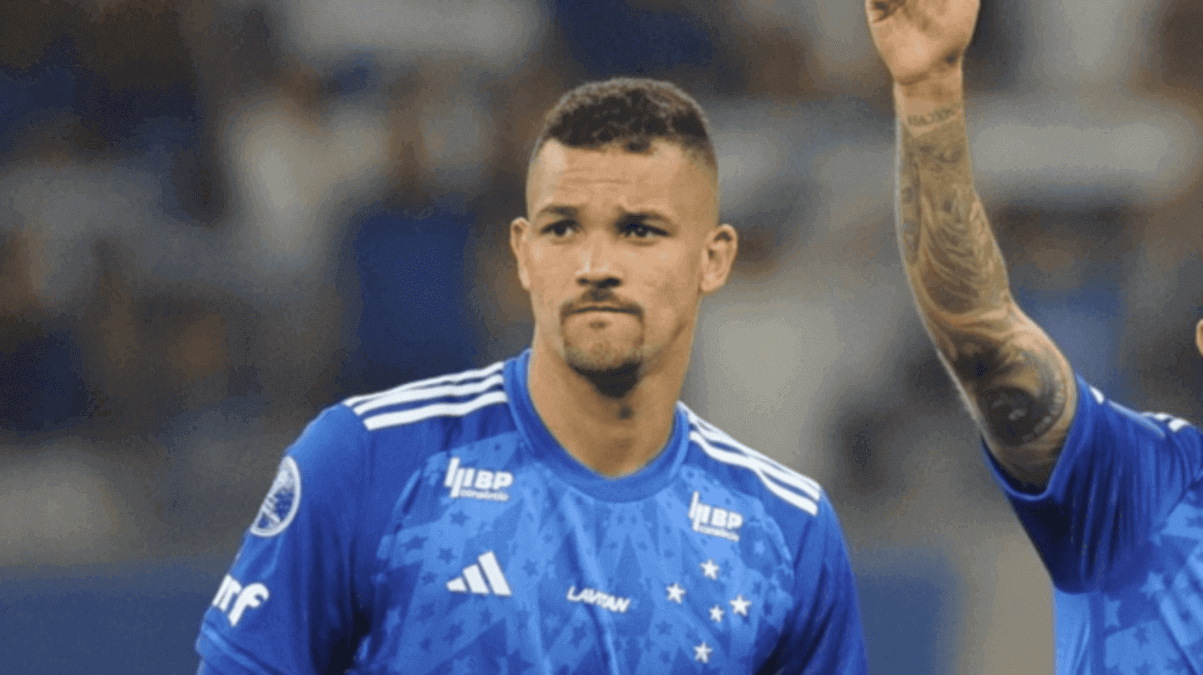 Somando as duas passagens, zagueiro Zé Ivaldo soma 83 jogos com a camisa do Cruzeiro