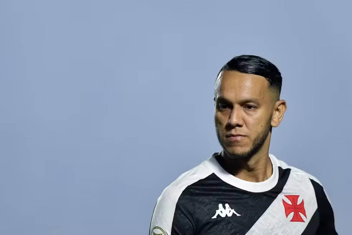 Souza, volante do Vasco