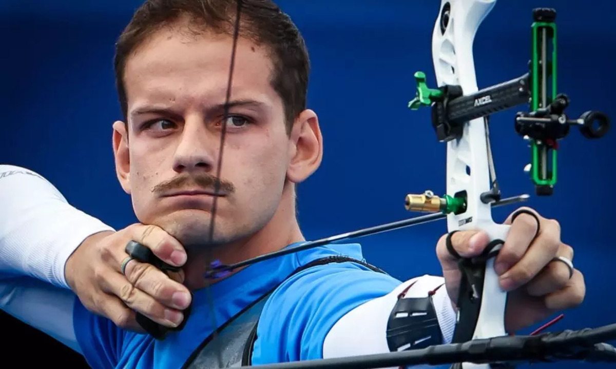 Marcus em ação durante uma das etapas do Mundial de Tiro com Arco