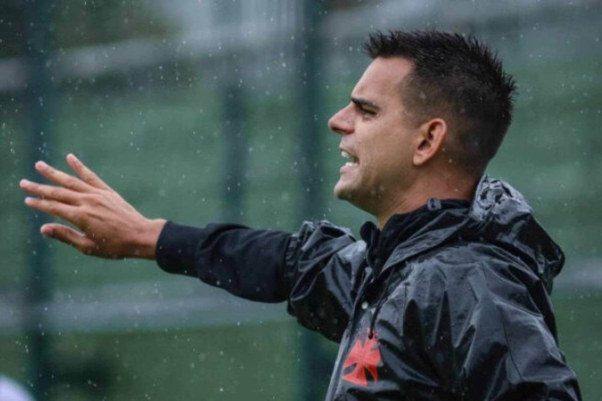 Matheus Curopos, técnico do Sub-20 do Vasco