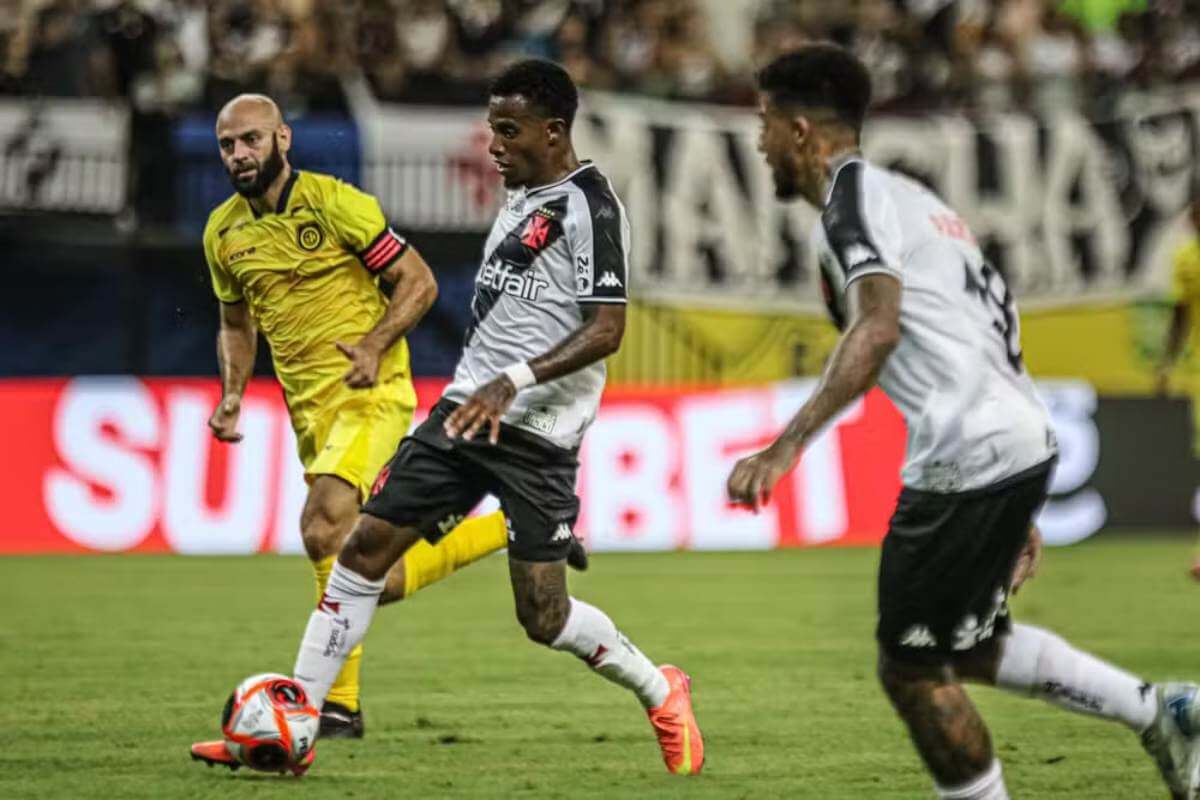 Tchê Tchê em estreia pelo Vasco