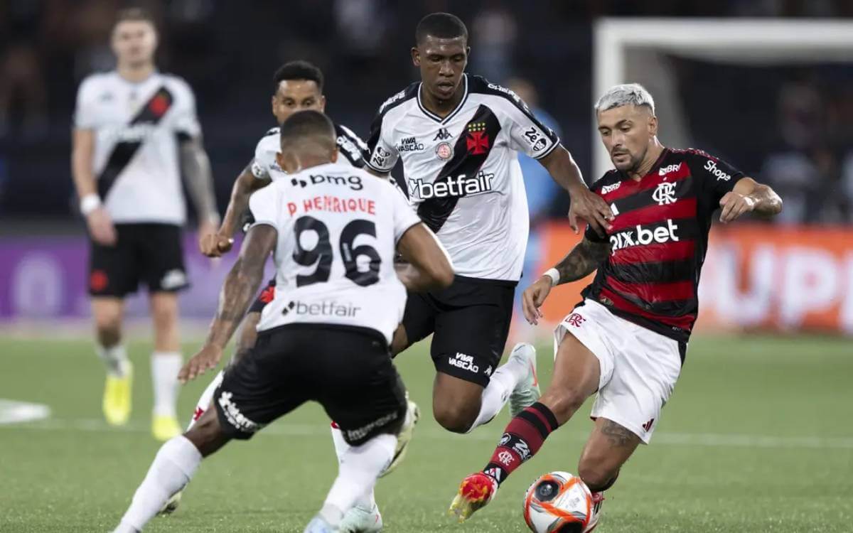 Vasco x Flamengo no Nilton Santos