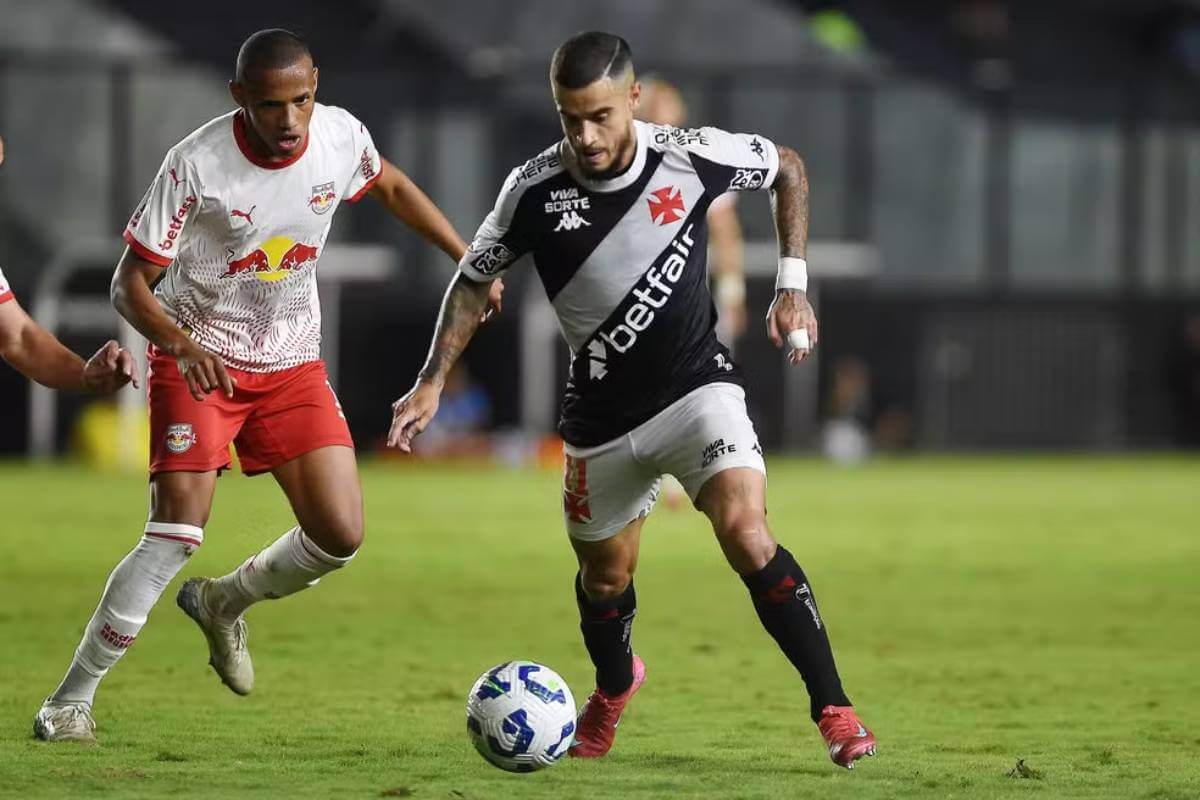 Coutinho em Vasco x Bragantino