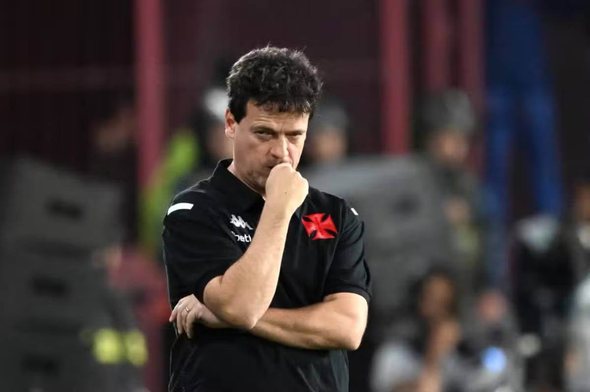 Fernando Diniz em reestreia pelo Vasco