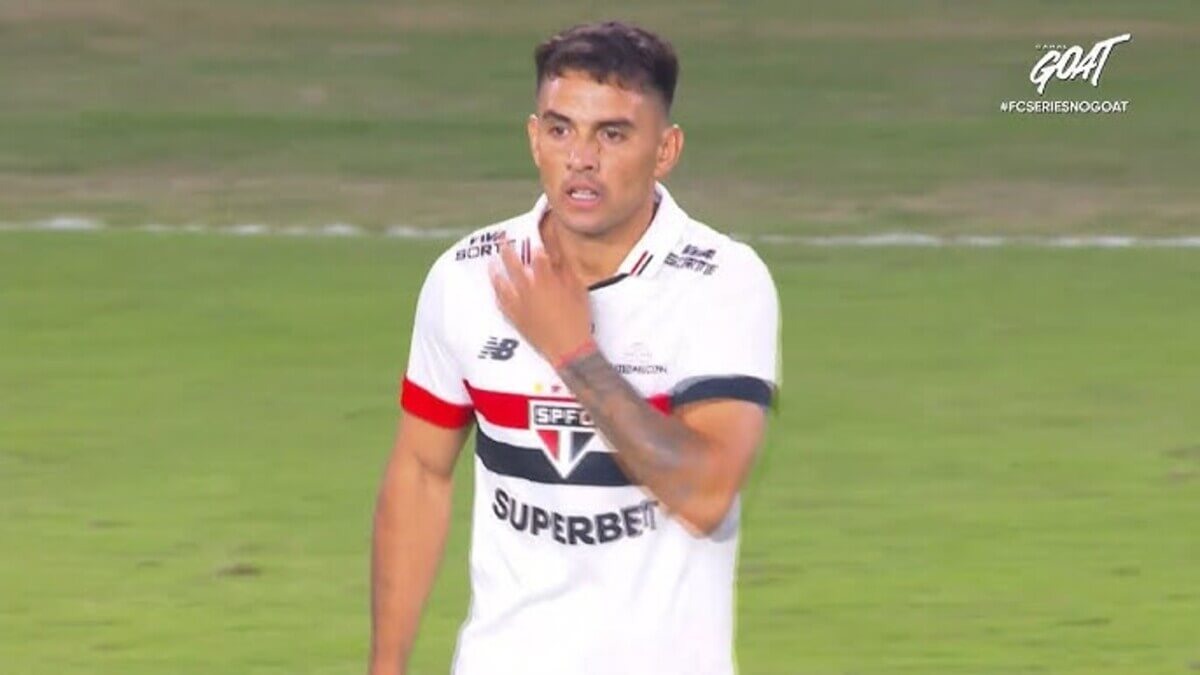 Enzo Díaz, lateral do São Paulo