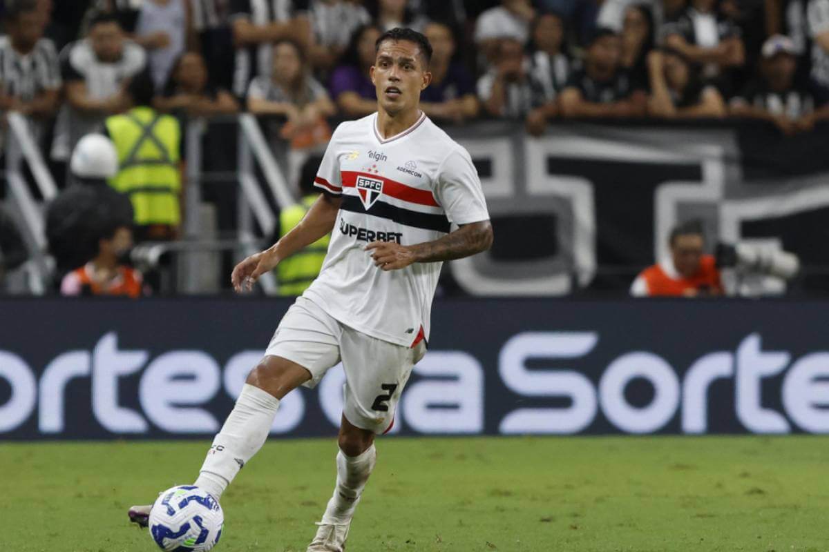 Igor Vinícius, zagueiro do São Paulo