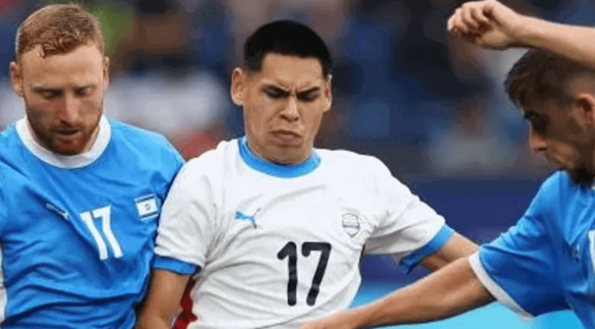 Gustavo Caballero em atuação pelo Paraguai