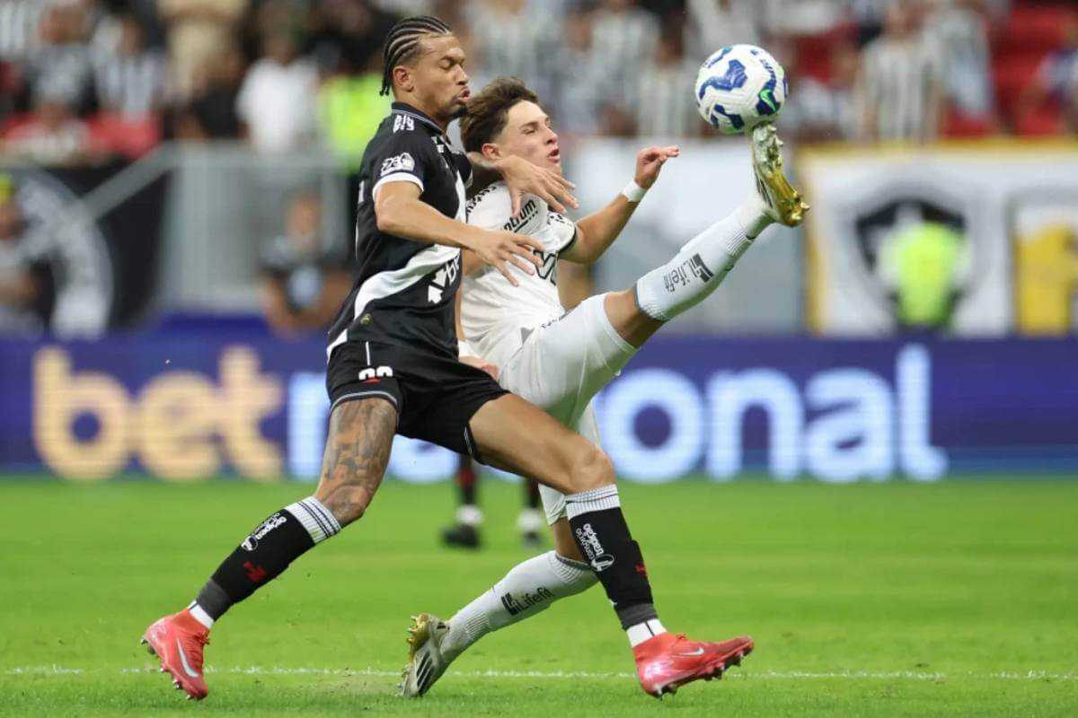 João Victor em jogo contra o Botafogo